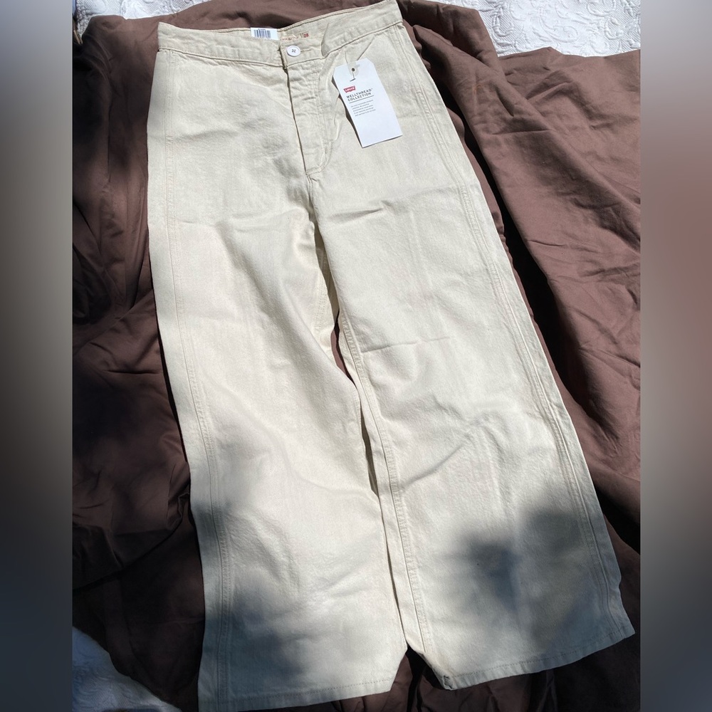 Levi's Off-White Flare Pants